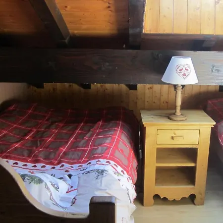 Spacieux Aux Gets Avec Cheminee, Wifi Et Animaux Admis - Fr-1-671-128
